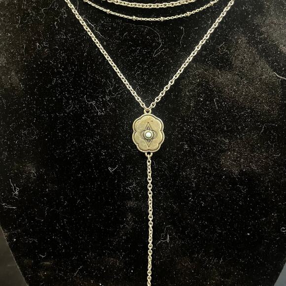 Western stacked Necklace - Picture 3 of 4